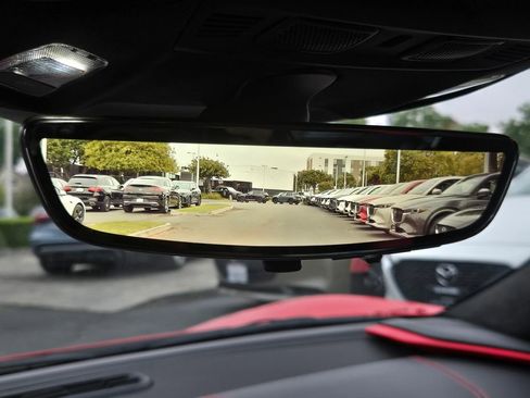 Used 2021 Chevrolet Corvette Stingray Premium Cpe w/ Z51 Performance Package RWD image 27