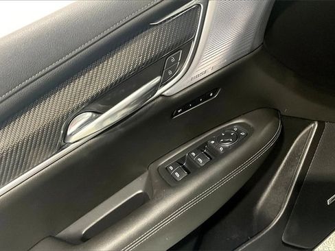 Used 2023 Cadillac XT6 Sport image 38