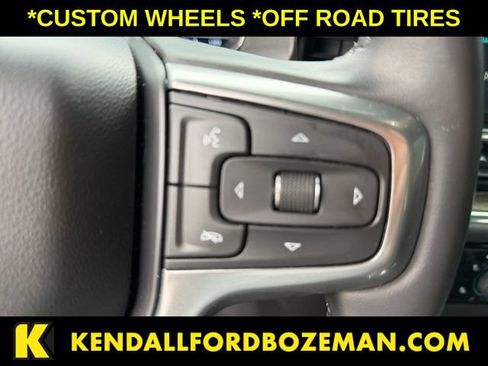 Used 2023 Chevrolet Silverado 1500 LT Trail Boss w/ Convenience Package II AWD/4WD image 18