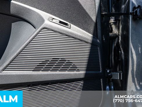 Used 2022 Volkswagen Taos SE image 53