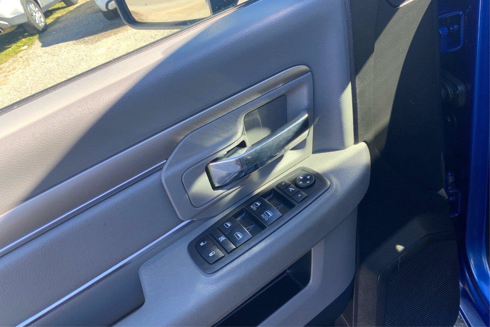 Used 2019 RAM 1500 Warlock AWD/4WD image 21