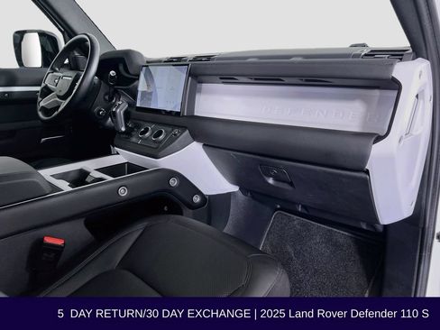 Used 2025 Land Rover Defender 110 S AWD/4WD image 34