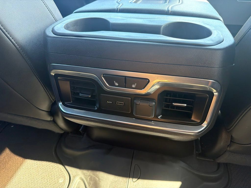 Used 2020 GMC Sierra 1500 AT4 w/ AT4 Premium Package AWD/4WD image 17