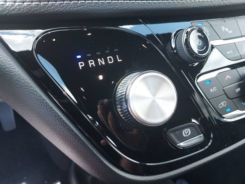 New 2027 Chrysler Pacifica Select w/ S Appearance Package FWD image 26
