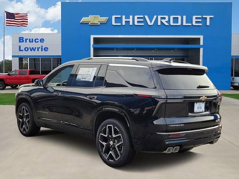 New 2026 Chevrolet Traverse High Country image 3
