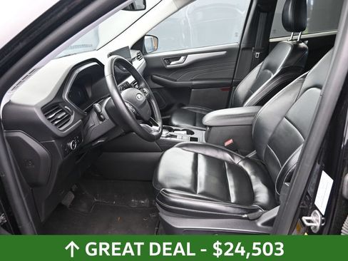 Used 2024 Ford Escape Platinum AWD/4WD image 17