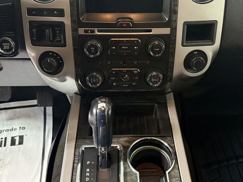 Used 2016 Ford Expedition Limited image 27