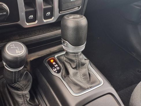 Used 2024 Jeep Wrangler Sport AWD/4WD image 20