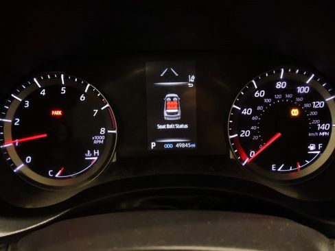 Used 2022 Toyota Highlander LE image 4