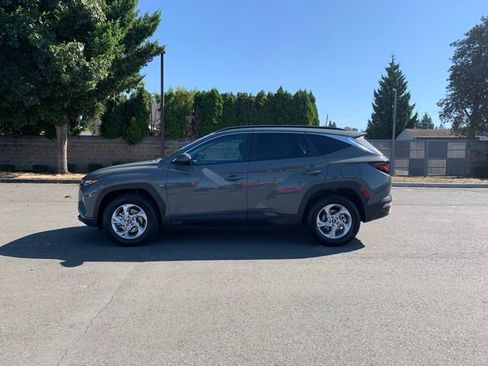 Used 2024 Hyundai Tucson SEL image 2