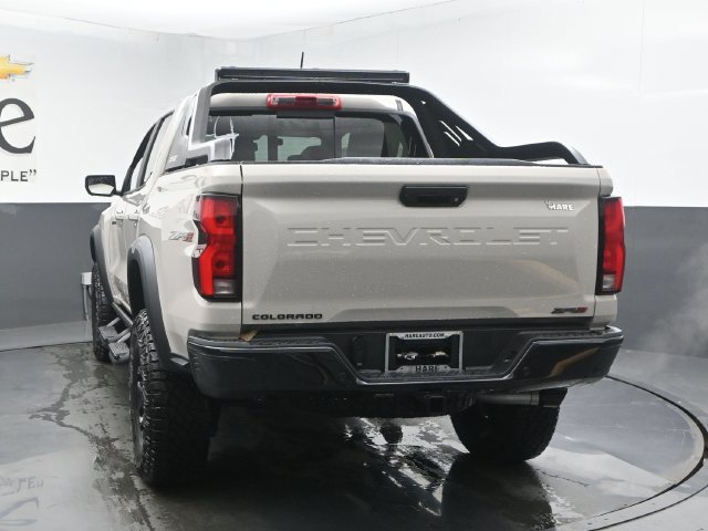 New 2026 Chevrolet Colorado ZR2 w/ Midnight Edition AWD/4WD image 13
