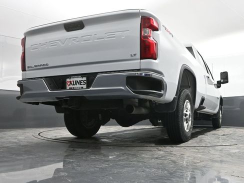Used 2024 Chevrolet Silverado 2500 LT w/ Convenience Package image 42