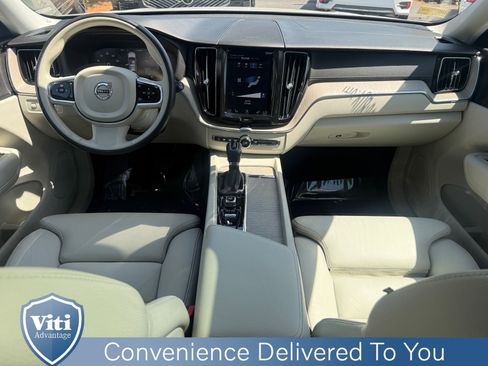 Used 2020 Volvo XC60 T6 Inscription w/ Protection Package Premier AWD/4WD image 2