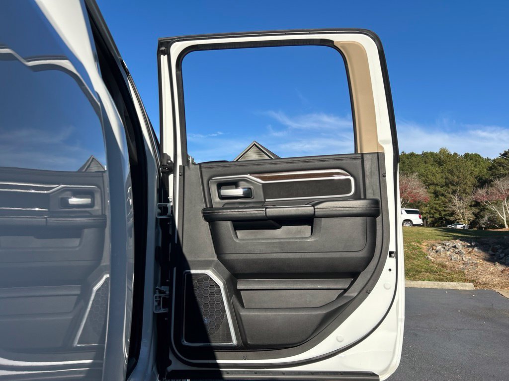 Used 2022 RAM 2500 Laramie AWD/4WD image 64