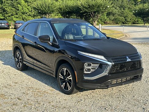 Used 2024 Mitsubishi Eclipse Cross SEL AWD/4WD image 3