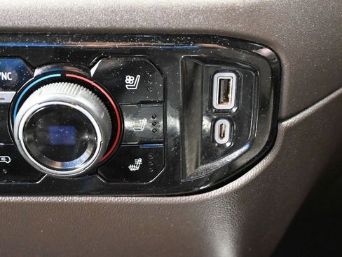 Used 2023 Chevrolet Silverado 1500 LTZ w/ LTZ Premium Package AWD/4WD image 21