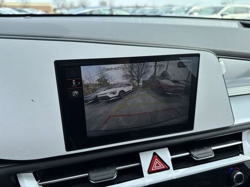 New 2026 Kia Niro LX FWD image 7