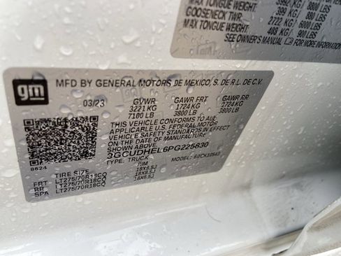 Used 2023 Chevrolet Silverado 1500 ZR2 image 32