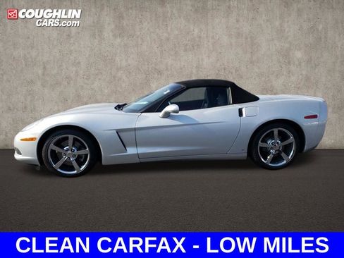 Used 2009 Chevrolet Corvette Convertible w/ Preferred Equipment Group image 2