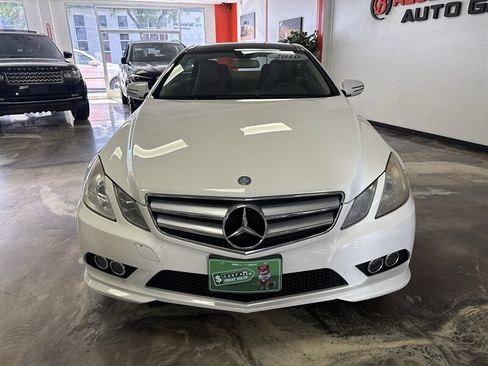 Used 2010 Mercedes-Benz E 550 Coupe image 2
