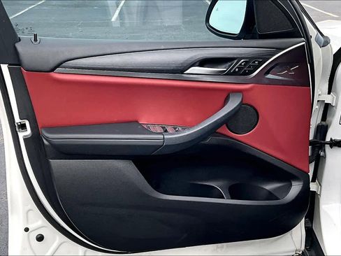 Used 2022 BMW X3 xDrive30i w/ Premium Package 2 image 21