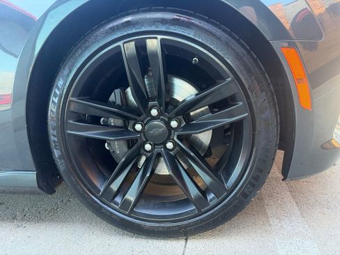 Used 2018 Chevrolet Camaro SS w/ LPO, Ground Effects Package RWD image 42
