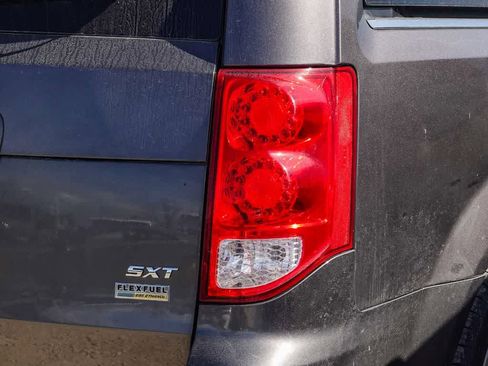 Certified 2019 Dodge Grand Caravan SXT image 10