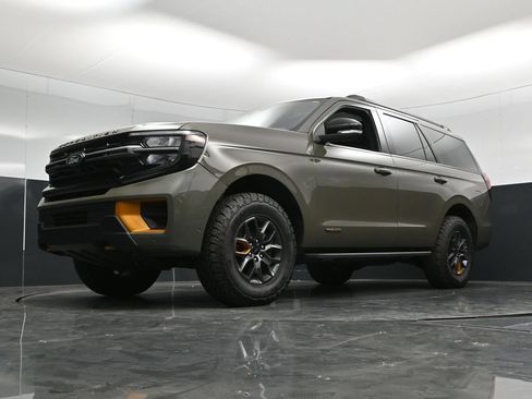 Used 2025 Ford Expedition Tremor AWD/4WD image 54
