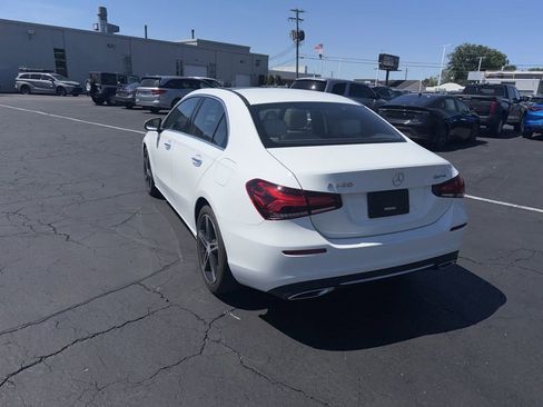 Used 2022 Mercedes-Benz A 220 4MATIC image 8
