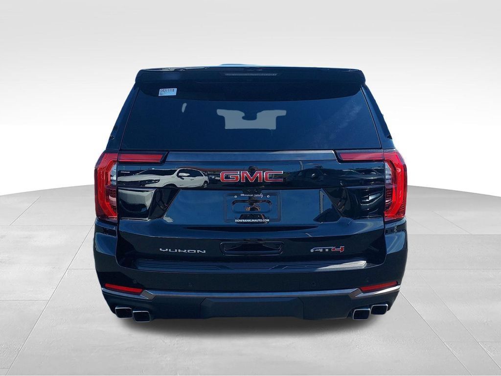 Used 2025 GMC Yukon XL AT4 Ultimate AWD/4WD image 4