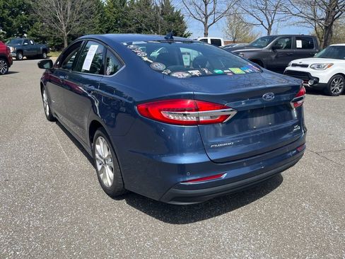 Used 2019 Ford Fusion SE image 5