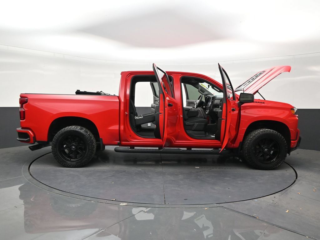 Used 2021 Chevrolet Silverado 1500 Custom w/ LPO, Blackout Package RWD image 29