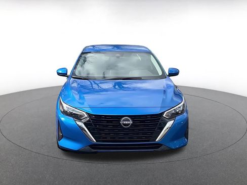 Used 2025 Nissan Sentra SV image 4