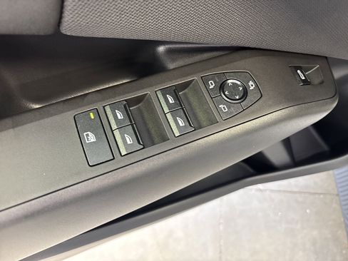 New 2025 BMW X3 xDrive30i w/ Convenience Package image 24