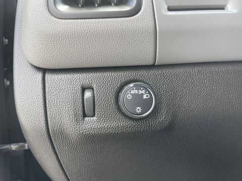 Used 2020 Chevrolet Colorado W/T w/ WT Convenience Package image 19