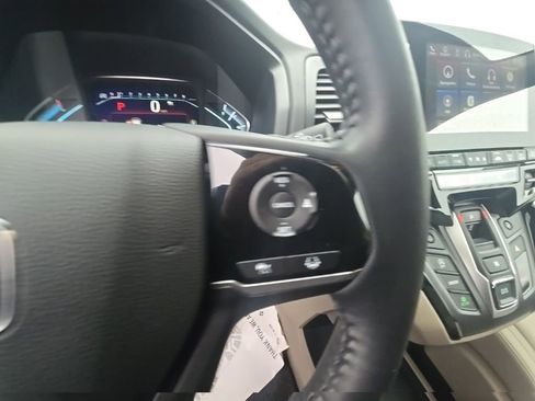 Used 2024 Honda Odyssey Touring image 18