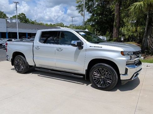 Used 2022 Chevrolet Silverado 1500 LTZ w/ Safety Package II AWD/4WD image 3