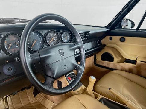 Used 1998 Porsche 911 Carrera 4S AWD/4WD image 4