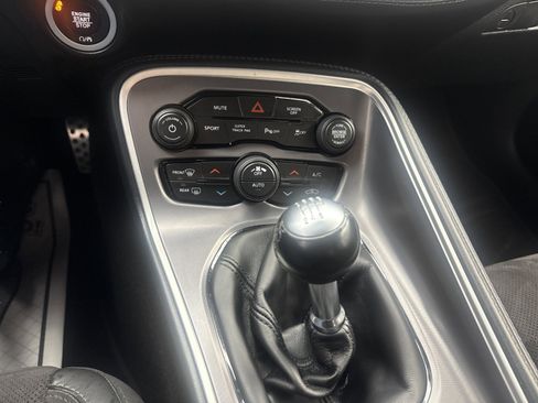 Used 2022 Dodge Challenger R/T w/ Plus Package image 15