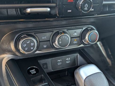 Used 2025 Nissan Kicks SV w/ Illumination Package image 24