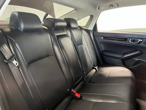 Used 2022 Honda Civic Touring image 13