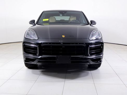 Certified 2023 Porsche Cayenne S AWD/4WD image 32