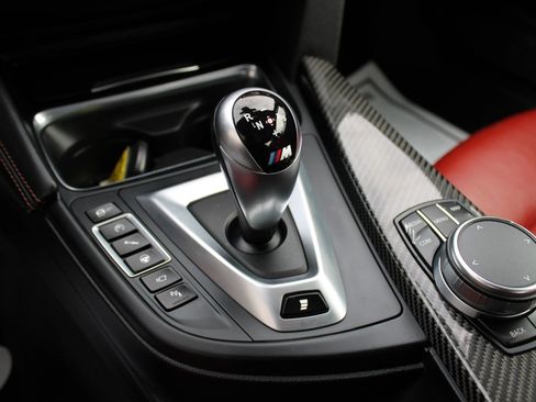 Used 2018 BMW M4 Coupe image 12