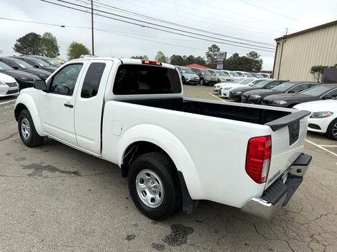 Used 2016 Nissan Frontier S image 3