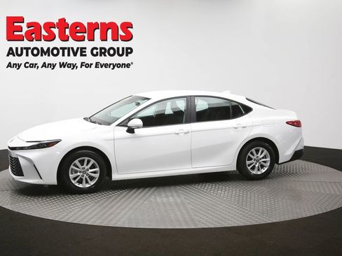Used 2025 Toyota Camry LE FWD image 60