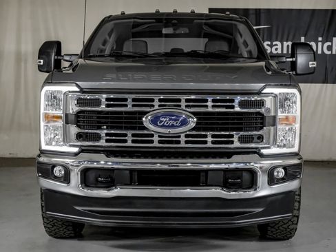 Used 2023 Ford F250 XLT w/ 360-Degree Camera Package AWD/4WD image 3