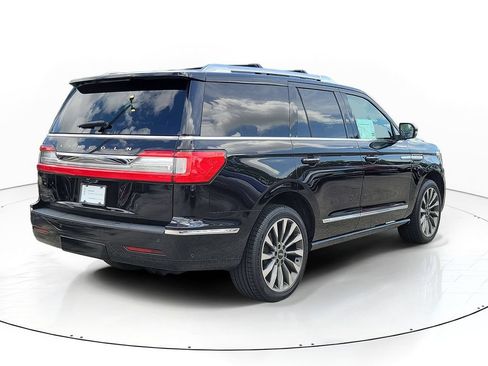 Certified 2020 Lincoln Navigator Reserve w/ Equipment Group 201A Reserve AWD/4WD image 3