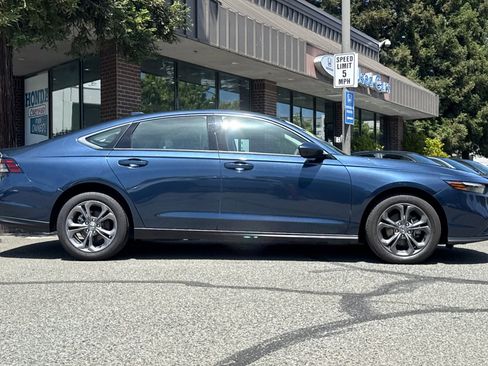 Used 2024 Honda Accord EX image 3
