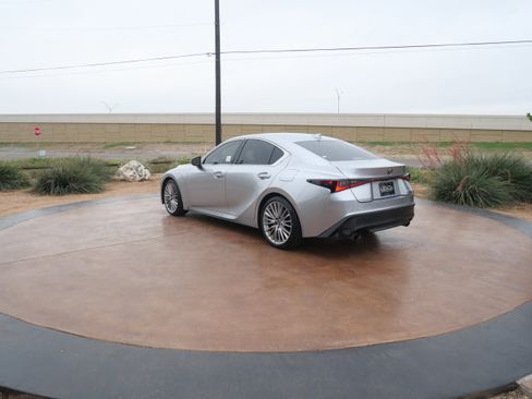 Certified 2023 Lexus IS 300 w/ Premium Package image 5