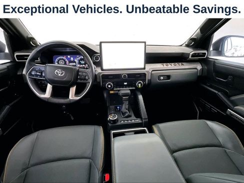 Used 2025 Toyota 4Runner Trailhunter AWD/4WD image 18
